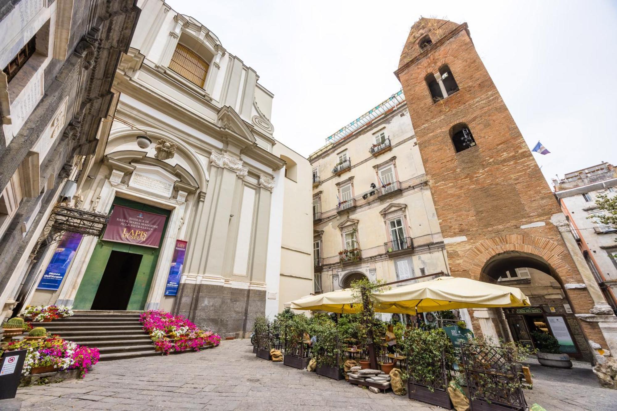 Piazza Miraglia - Apartment By Wonderful Italy Napels Buitenkant foto